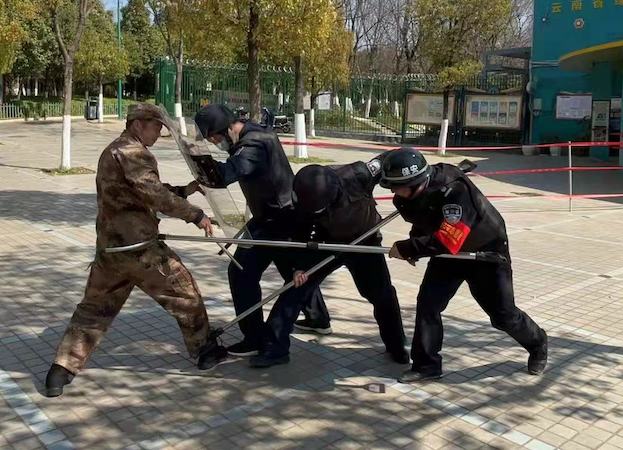 云南保全2022年春季消防、反恐應(yīng)急演練